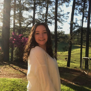Meet your Posher, Lara